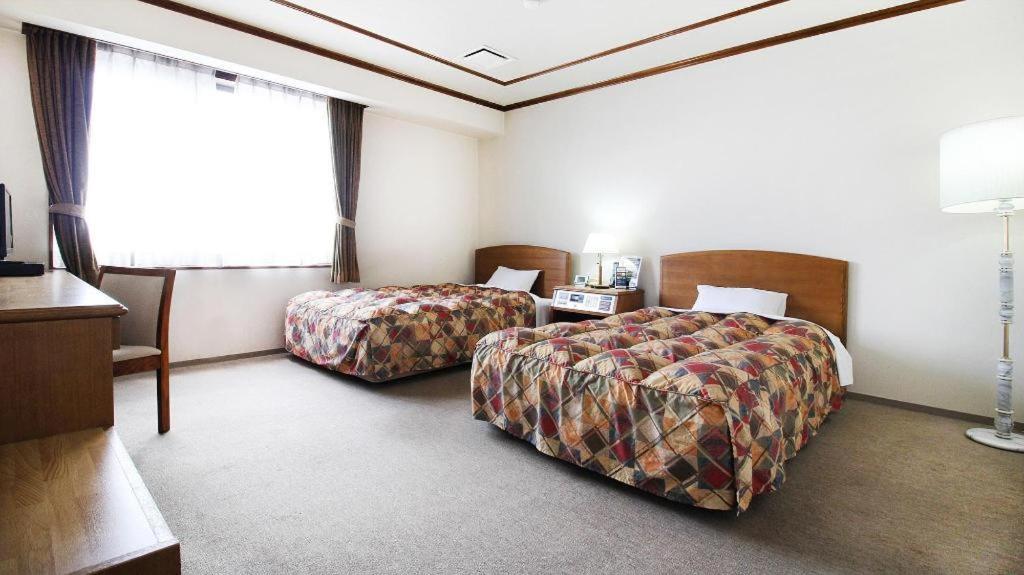 Neyagawa Trend Hotel Osaka Exteriör bild